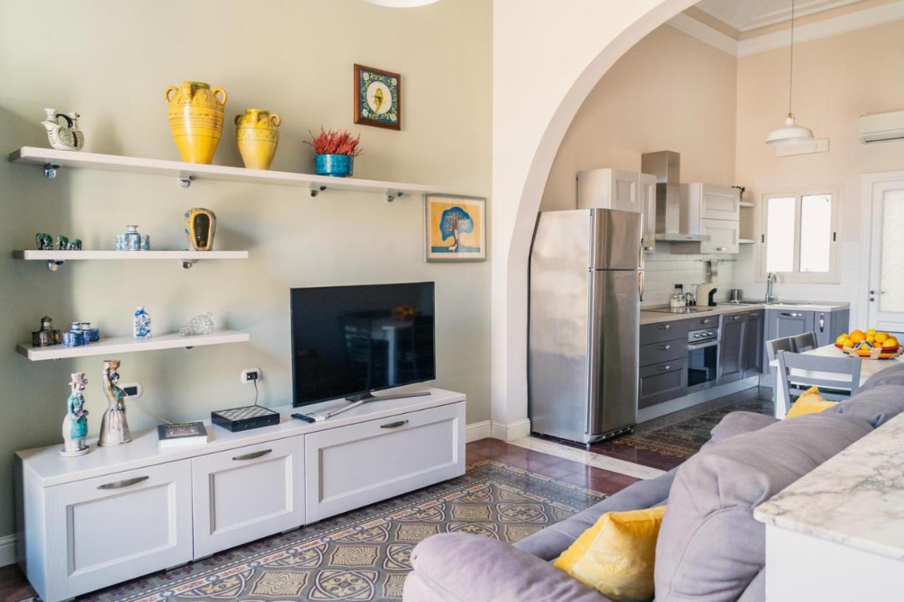 Le Grazie Apartment Катания Екстериор снимка